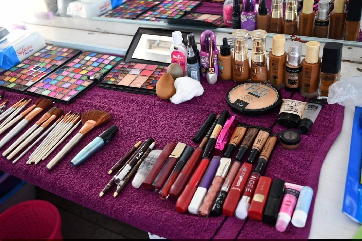 A makeup artistry practical kit